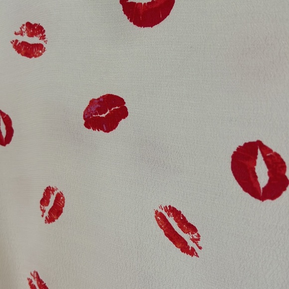 Forever 11 Flutter Sleeve Lips Shirt - Picture 6 of 6